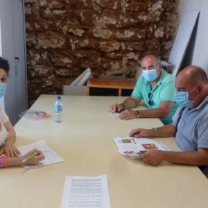 Fiestas y Belenistas definen la participación de Chipiona en un proyecto internacional de  alfombrismo para el Día de Santiago