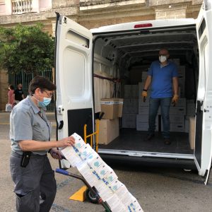 Diputación distribuye 27.800 mascarillas, enviadas por el Gobierno de España, en 30 municipios de la provincia de Cádiz