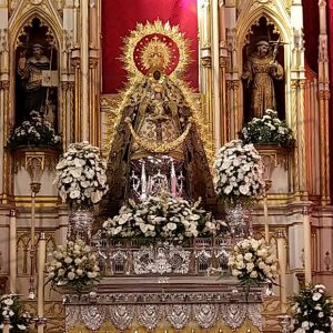 La Virgen de Regla llevará el 8 de septiembre el manto de paseo de su Coronación en 1954