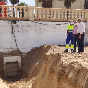 Previsión de extraer más de 100.000 litros de residuos este año tras la limpieza de imbornales, redes y bombeos de aguas residuales