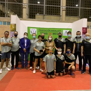 Una docena de palistas del CTM Portuense participaron en la Feria del Deporte y la Vida Sana celebrada en IFECA (Jerez)