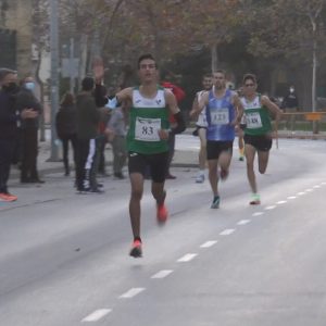 El joven Walid Msahli ganador absoluto y Siri Ulvestad primera mujer en una San Silvestre de Chipiona que se trasladó a calles más amplias