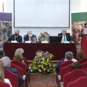 Ayer día 18 fue la presentación de la décima octava edición del libro Como Llora Sevilla en el Ateneo de Sevilla