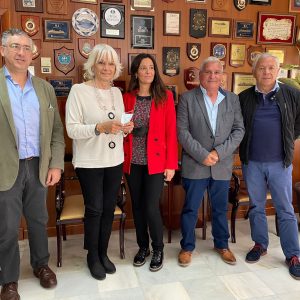 ACITUR presenta a la presidenta de Autoridad Portuaria de Cádiz un proyecto para traer turistas de crucero a la localidad