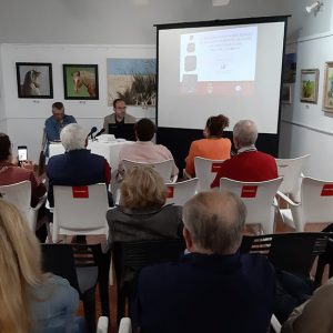 La sala de Espacio Vacío acogió ayer la primera conferencia del ciclo sobre la arqueología y Chipiona