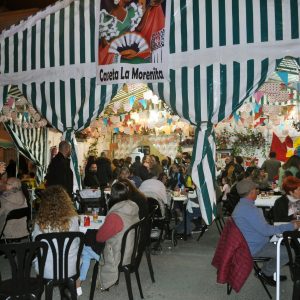 Gran ambiente y casetas a rebosar en la inauguración de la primera Feria del Moscatel de Chipiona