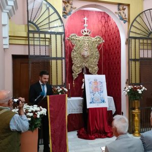 Un cartel del sanluqueño Rubén Sáenz anuncia el Rocío 2022 de Chipiona mostrando la alegría de volver a la celebración