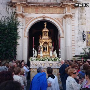 El Corpus Christi saldrá este año por primera vez en Chipiona con costaleros