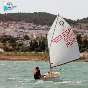 La jovencísima regatista chipionera Lidia Hernández subcampeona de Andalucía de Optimist en aguas interiores