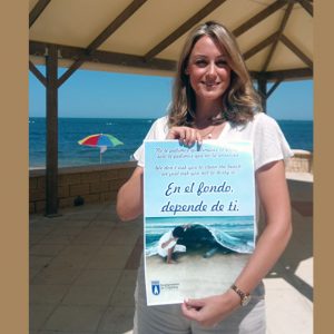 María Naval presenta una jornada de voluntariado el 13 de julio para la recogida de basura en las playas de Chipiona
