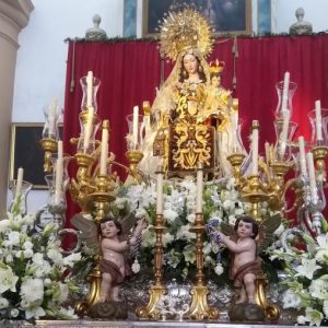 Vuelven la procesión, la alfombra de sal y los fuegos artificiales en el día de la Virgen del Carmen tras dos años de pandemia