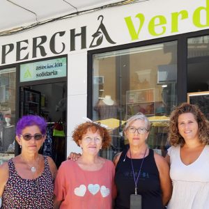 ‘La Percha Verde’, nace en Chipiona un nuevo colectivo que aúna objetivos solidarios y medioambientales