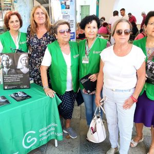 Una actividad informativa ha conmemorado hoy en Chipiona el día mundial de la investigación contra el cáncer