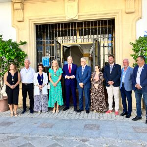 Ruiz Boix visita Chipiona y cifra en más de seis millones de euros la inversión destinada por Diputación a este municipio desde 2019