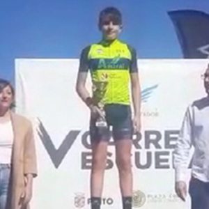 El jovencísimo ciclista chipionero Fran Rodríguez campeón en la Carrera de Escuelas de la Fundación Alberto Contador