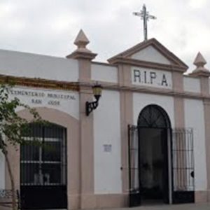 El cementerio de Chipiona amplía el horario hasta el 2 de noviembre