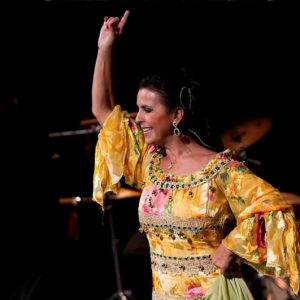 María José Santiago: «Se está viviendo un fantástico resurgir de la zambomba flamenca»(ABC de Madrid)