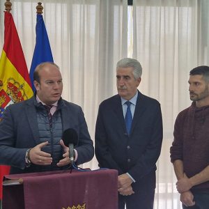 Óscar Curtido visita Chipiona y avanza que habrá una agenda de seguimiento a asuntos de sostenibilidad y medio ambiente en la localidad