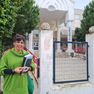 Primer día de Teresa Rodríguez en su instituto público tras cumplir con el compromiso de 8 años de diputada