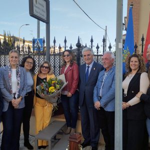 Una avenida recuerda desde ahora en Chipiona al atleta y docente Francisco Rodríguez Guisado