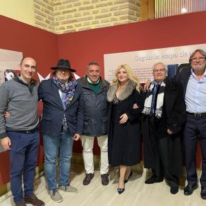 Inaugurada en Lora del Río la exposición «Gracia Montes, la voz de cristal»