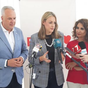 María Jesús Montero y Juan Carlos Ruiz Boix apoyan la candidatura de María Naval a la Alcaldía de Chipiona