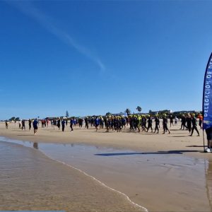 Pablo Fernández Palma y Patricia Vega Gómez campeones en categorías masculina y femenina en el X Triatlón Playas de Chipiona