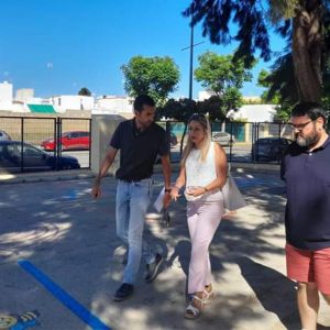 La delegada de Educación visita el Colegio Príncipe Felipe para valorar necesidades y supervisar las actuaciones de mantenimiento