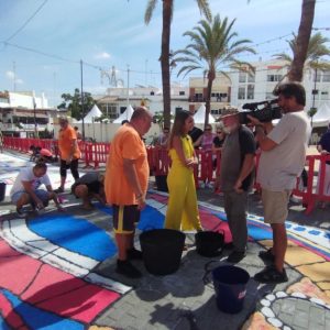 El Cascamorras, el Cristo de Dalías, la Virgen de Regla y la corrida del aceite, en «Andalucía de Fiesta»