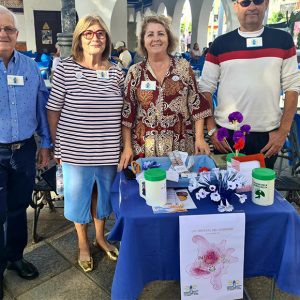 AFA Faro de Chipiona conmemora el Día Mundial del Alzheimer con mesas informativas bajo el lema ‘Integrando la Innovación’