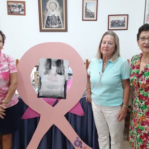 El rosa más protagonista que nunca en Chipiona por la jornada mundial contra el cáncer de mama