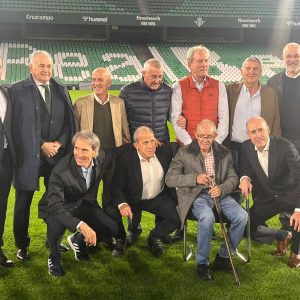 Los héroes del España-Malta (12-1) se reúnen en el Villamarín 40 años después