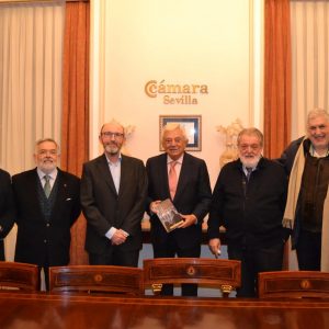 La Cámara de Comercio presentó el primer libro de Semana Santa de Paco Correal con lleno absoluto y rotundo éxito