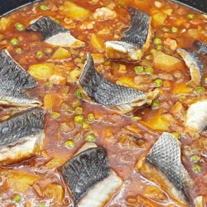 «Cómetelo» de Canal Sur Televisión prepara pescado a la jardinera desde Chipiona