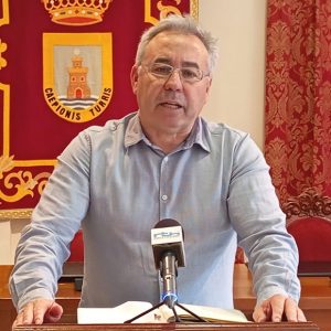 Pepe Mellado informa del inicio de las obras del PROFEA que comienzan con la reurbanización de la calle Poeta Miranda de Sardi