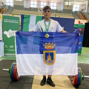 Miguel Ángel Chamorro se proclama Campeón de Andalucía en Halterofilia en su categoría y ello podría situarlo como uno de los 10 mejores de Andalucía