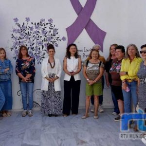 Chipiona recuerda con un minuto de silencio a las 11 mujeres fallecidas en lo que va de año a causa violencia de género