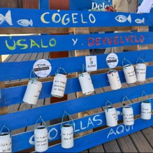 Acitur+CCA y Eco Chipiona se suman a la actividad de concienciación medioambiental de la campaña ‘Orillas sin colillas’ que tuvo lugar ayer
