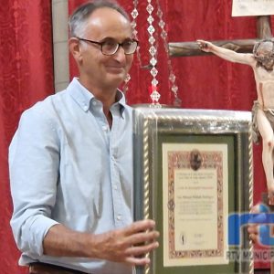 Reconocimiento a Manuel Mellado Rodríguez en la presentación de la programación en el Santuario para las Fiestas de la Virgen de Regla