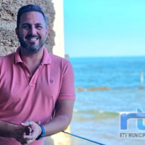 Francisco Javier Query presenta la programación del Día del Turismo que incluye homenaje a la empresa CitySightseening