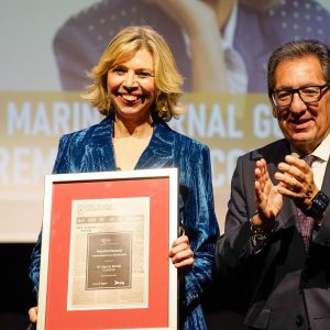 Marina Bernal premiada por la Asociación de la Prensa de Sevilla