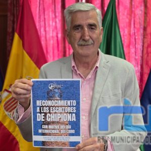 Luis Mario Aparcero anuncia la realización de un homenaje a los escritores de la localidad en un acto que tendrá lugar el próximo 23 de abril