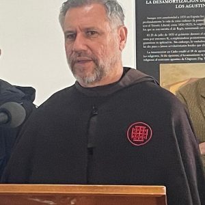 FRAY JUAN JOSÉ RODRÍGUEZ PROLOGUISTA PRIMER LIBRO “LEÓN XIV EN ESPAÑA”, DE PALOMA CERVILLA Y MARIO VARA ,EDITADO DESDE CHIPIONA Y YA A LA VENTA EN LIBRERIA CENTRAL Y SANTUARIO DE REGLA