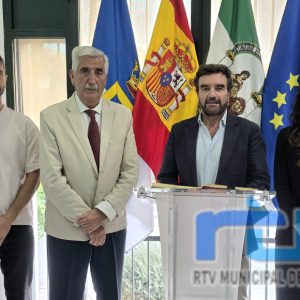 El Alcalde y los delegados de Deportes y Cultura entregan a Millán Alegre en su primera visita institucional un dossier con una batería de proyectos