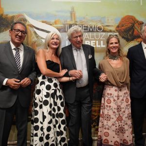 Manuel Alejandro recibe el II Premio Andaluz de las Bellas Artes y reivindica la emoción como esencia de la música